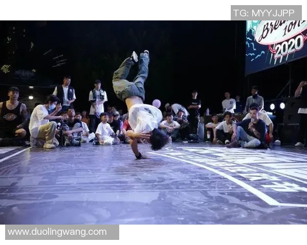 全国街舞大赛点评：西安极限运动队默契配合展现精彩风采